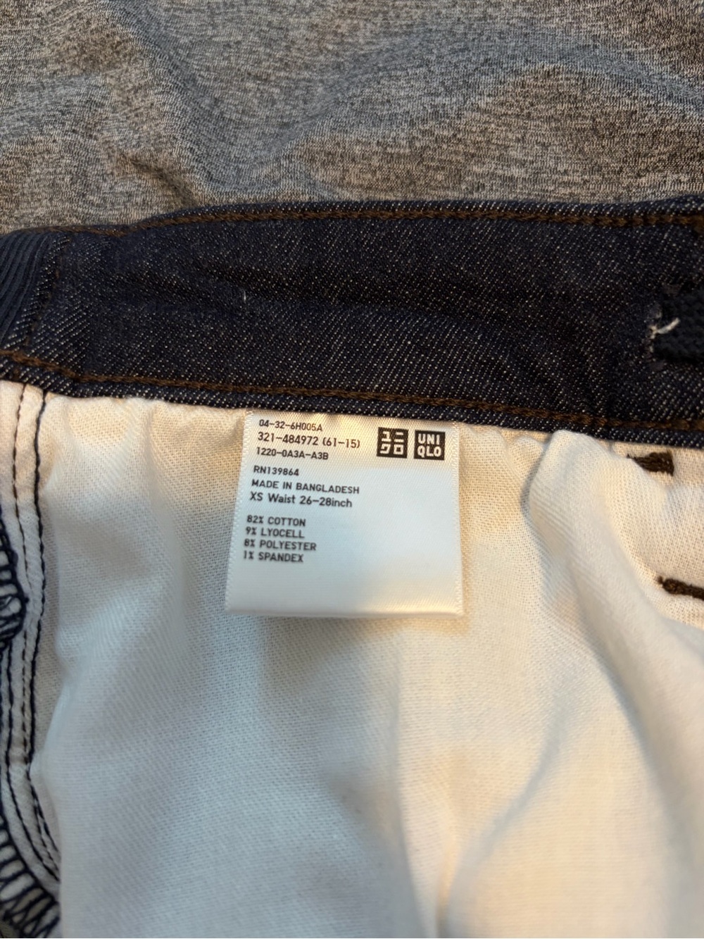 Uniqlo Slim Dark Indigo Jeans - Picture 2 of 2